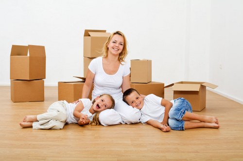 Local moving truck service for homes and businesses in St Johns Wood